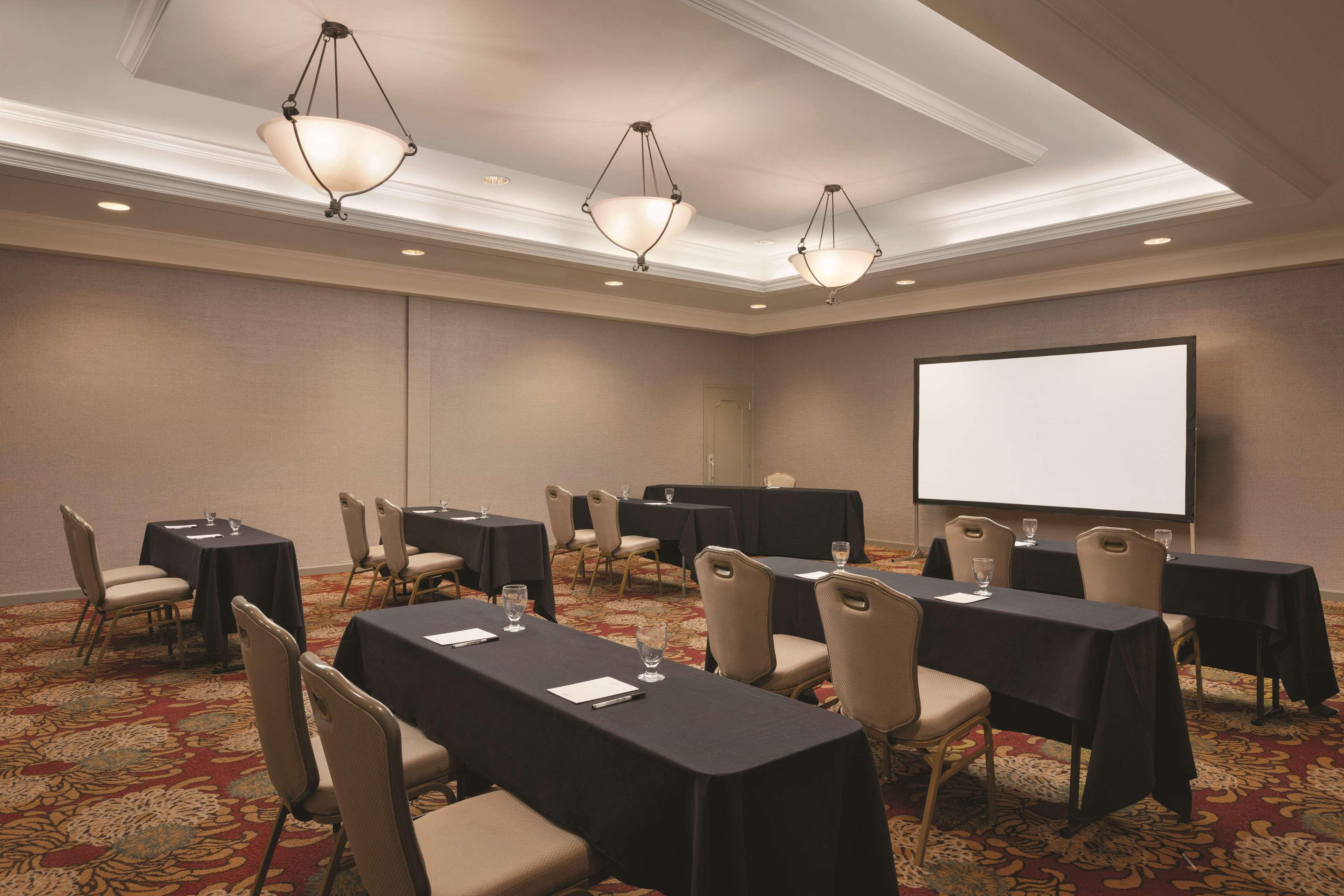 Radisson Hotel Lenexa Overland Park Extérieur photo