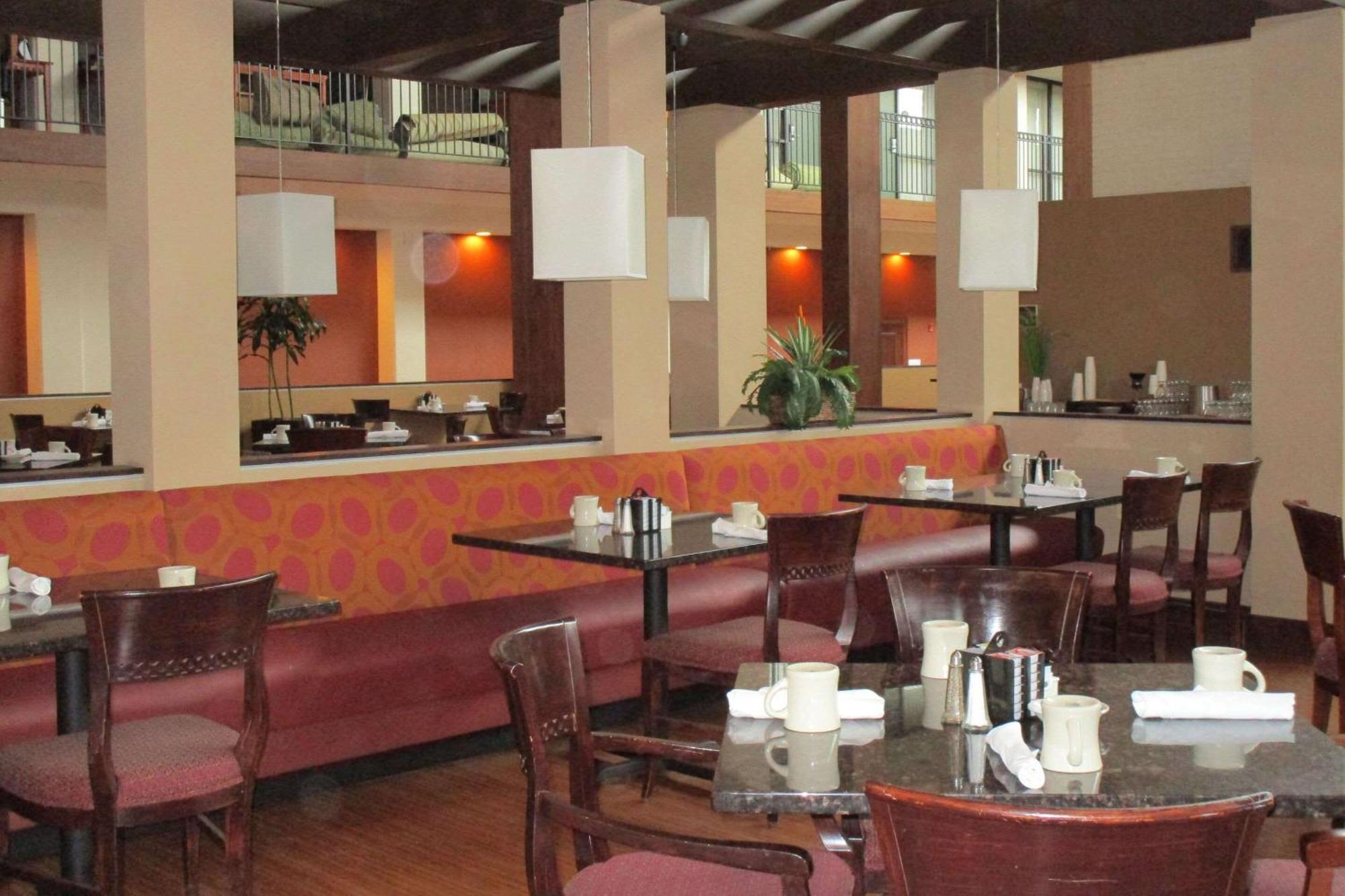 Radisson Hotel Lenexa Overland Park Extérieur photo