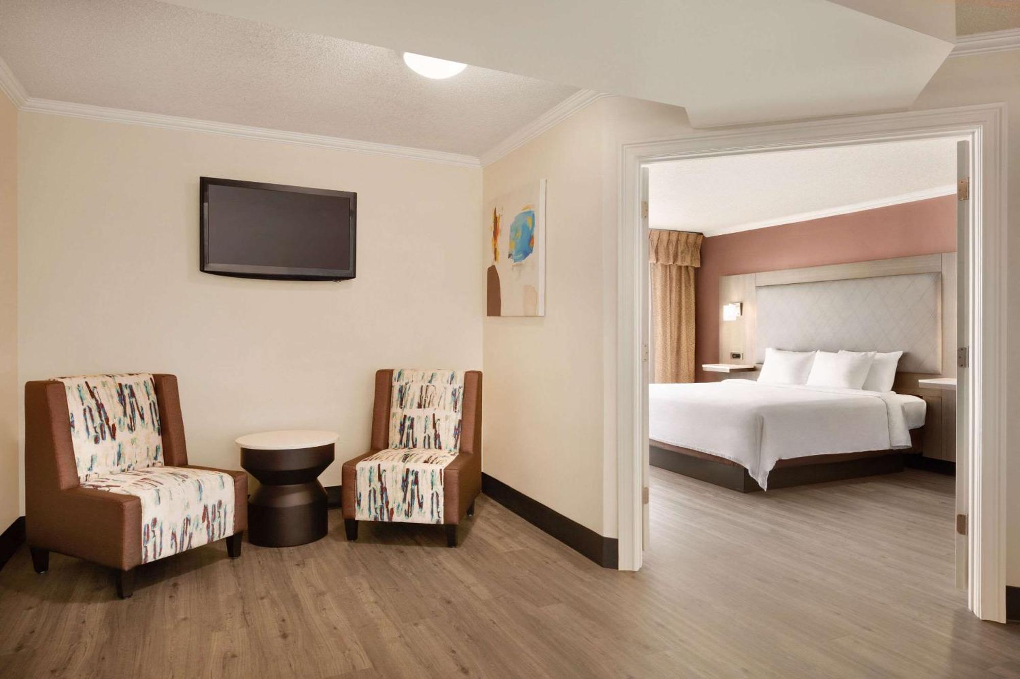 Radisson Hotel Lenexa Overland Park Extérieur photo