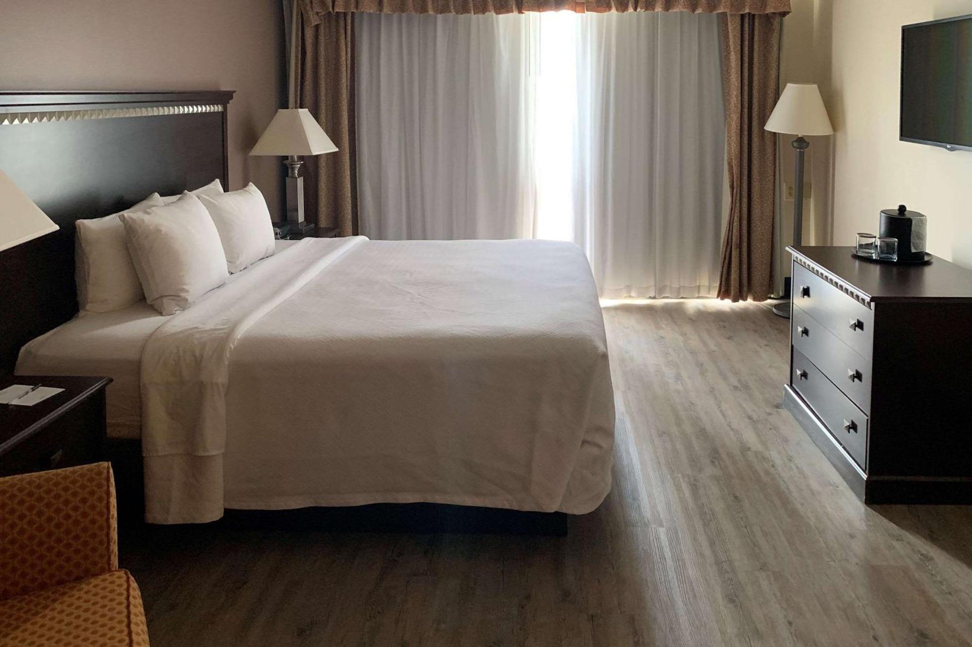 Radisson Hotel Lenexa Overland Park Extérieur photo