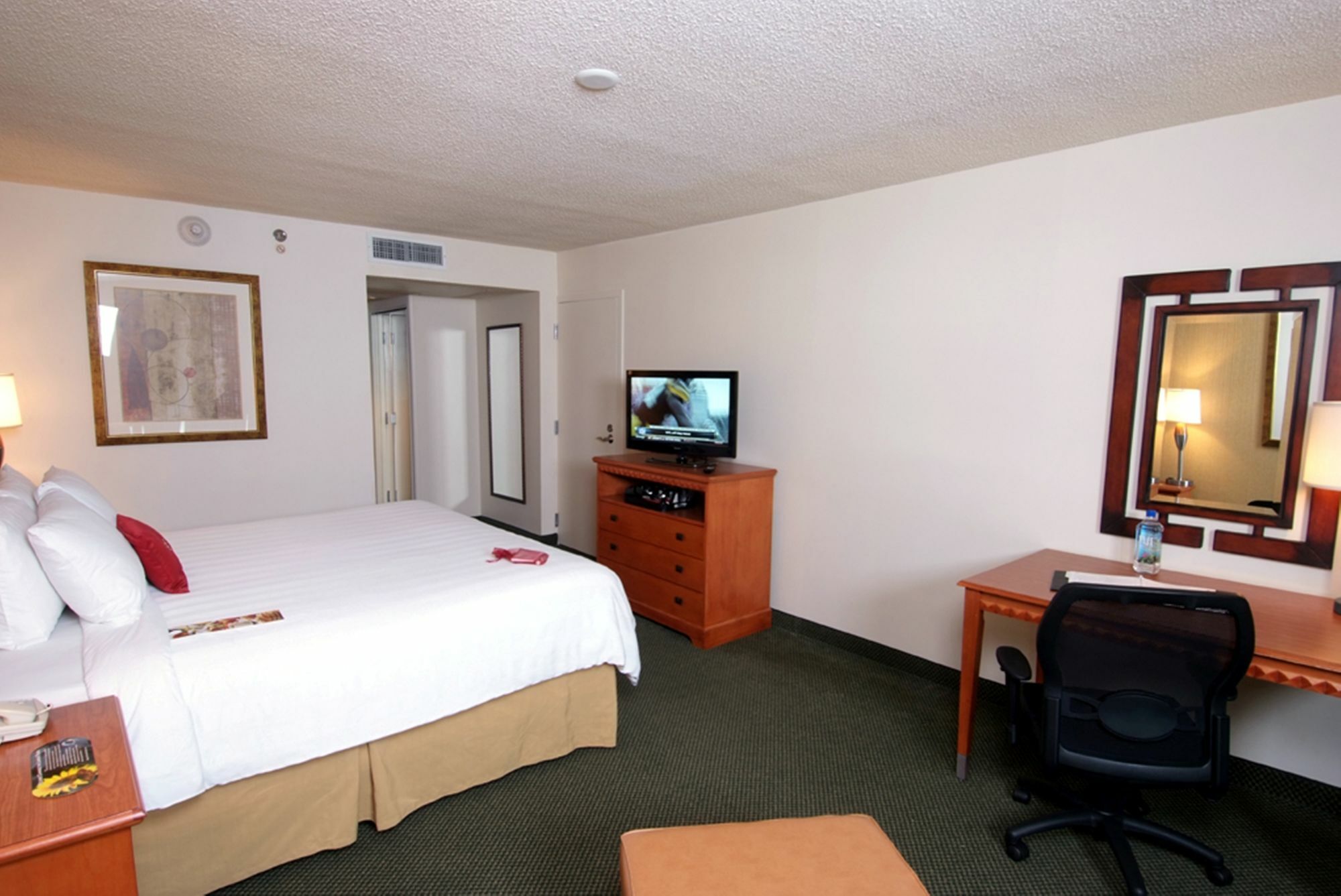 Radisson Hotel Lenexa Overland Park Extérieur photo